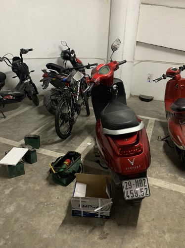 Thay ắc quy xe máy điện Vinfast Klara tại Quốc Oai, Hà Nội
