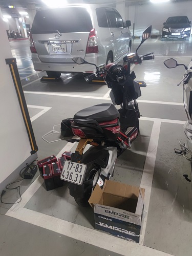 thay ắc quy xe điện xmen