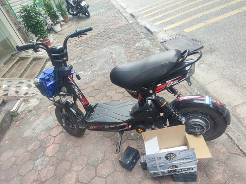 thay ắc quy xe điện Giant
