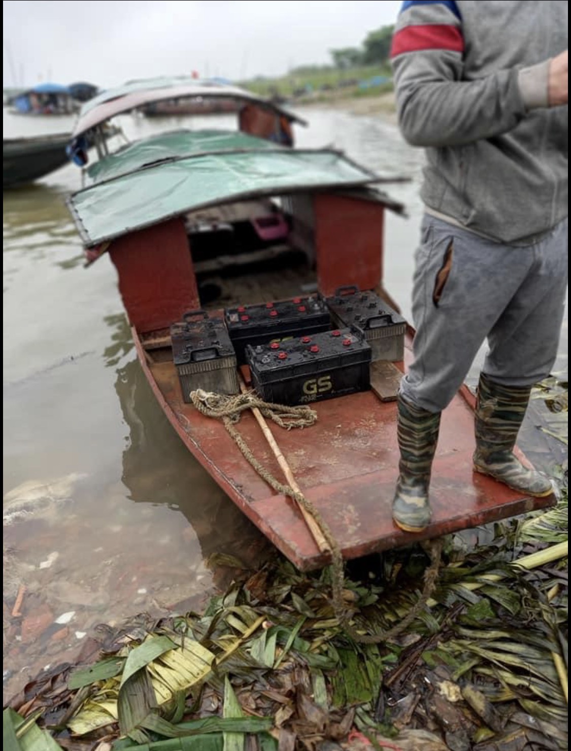 ắc quy cho tàu thuyền